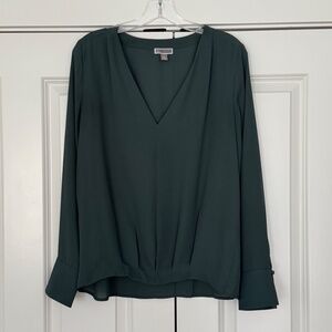 The Perfect Blouse for Work - Green - Size M